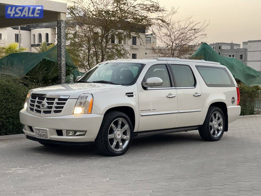 2012 كاديلاك Escalade