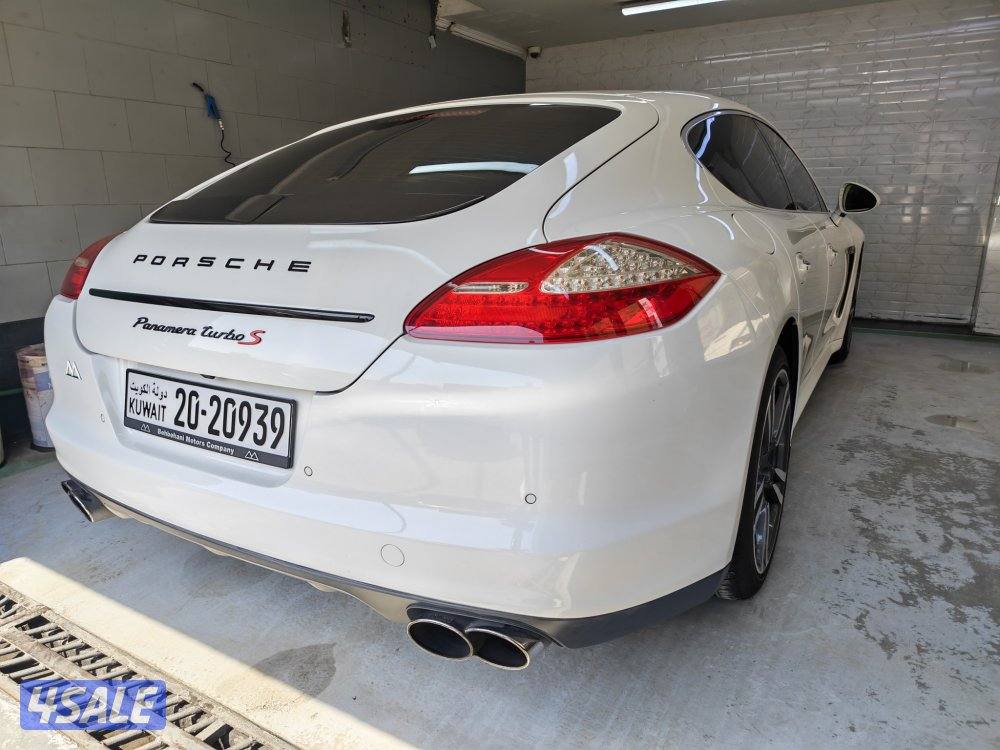 2012 بورشه Panamera