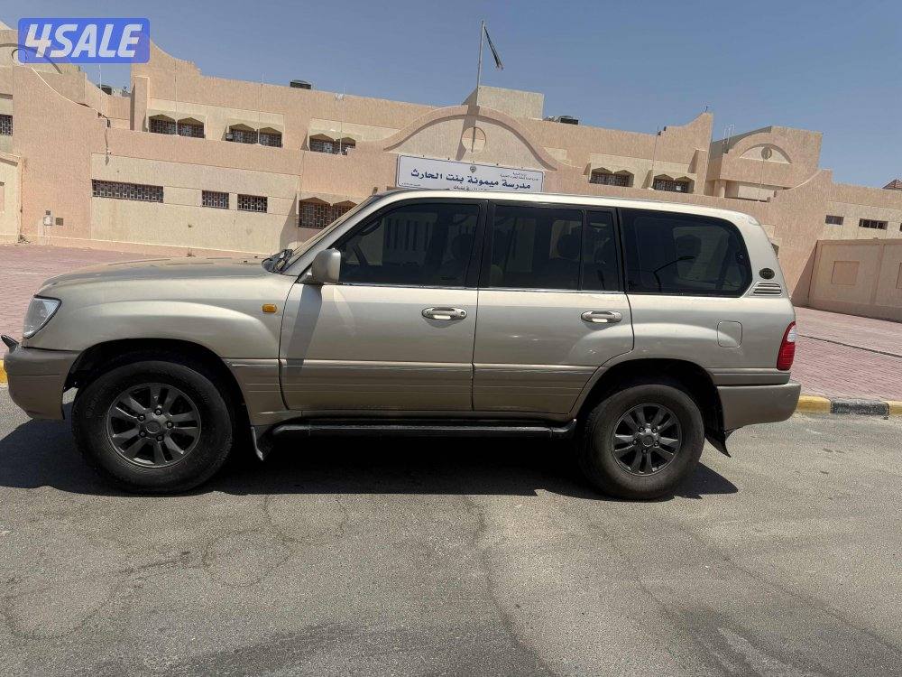 2000 لكزس LX