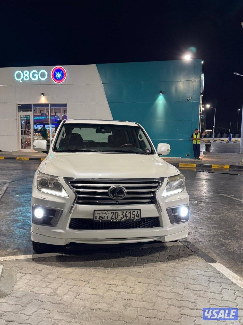 2012 لكزس LX