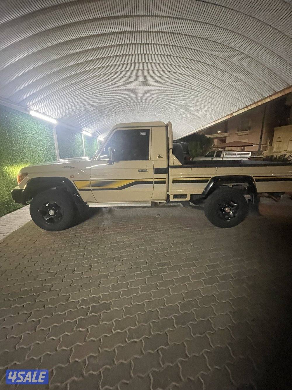 2022 Toyota لاند كروزر