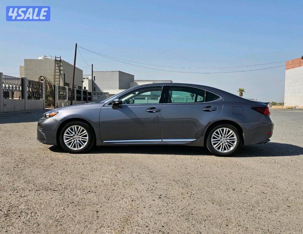 2017 Lexus ES