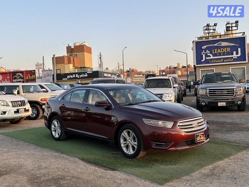 2015 Ford Taurus