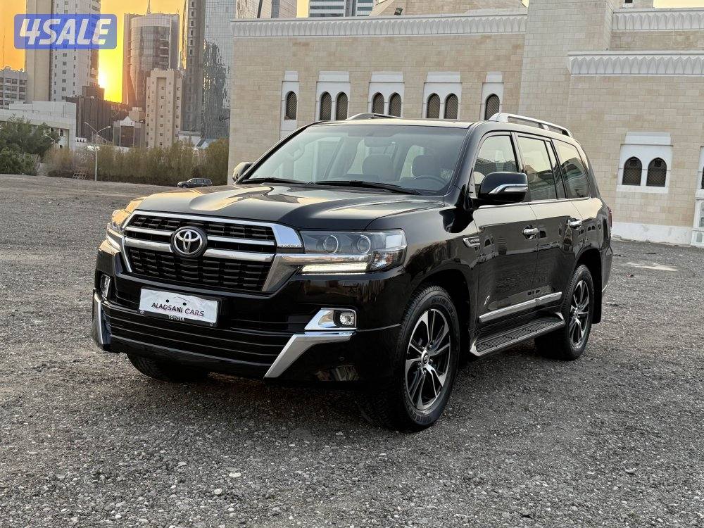 2021 Toyota لاند كروزر