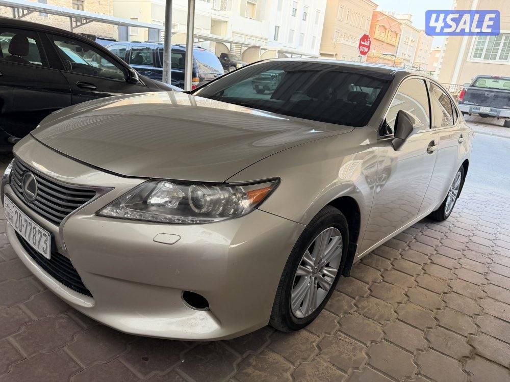 2013 لكزس ES