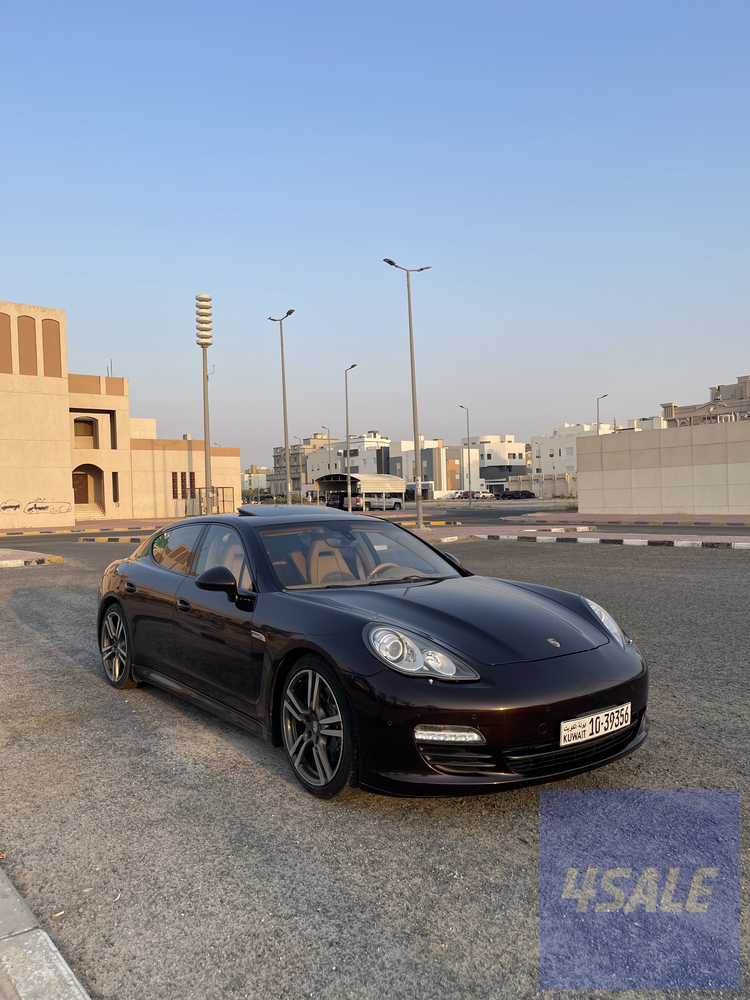 2011 بورشه Panamera
