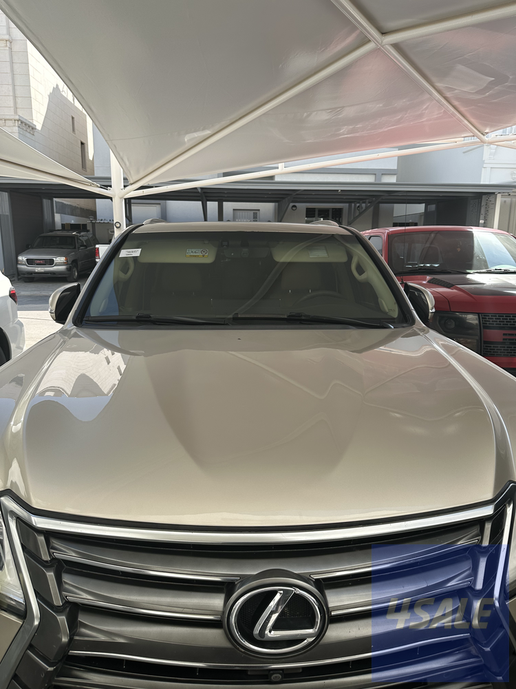 2019 لكزس LX