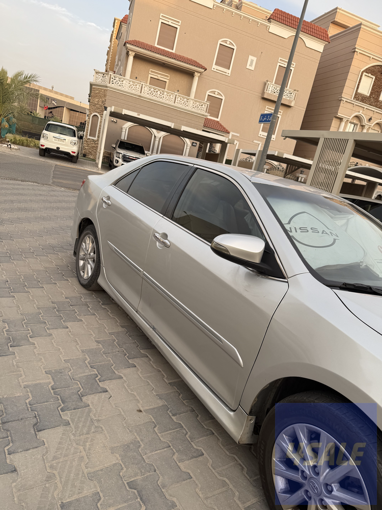 2012 تويوتا كامري