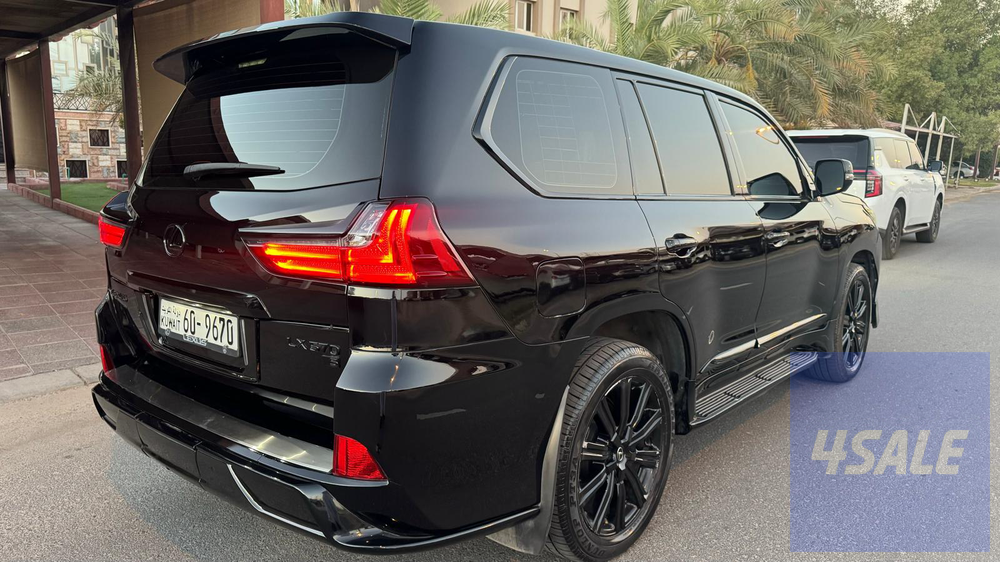 2016 لكزس LX