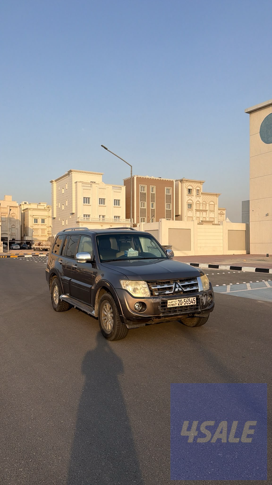 2013 Mitsubishi باجيرو