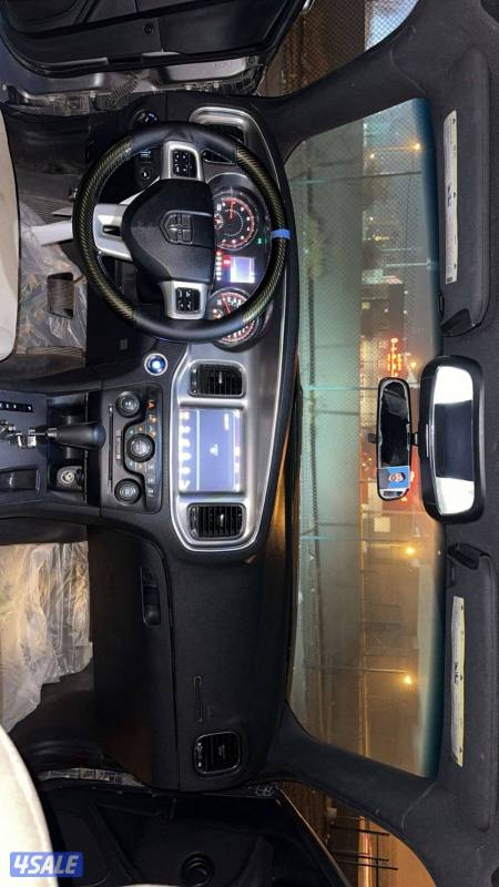 listing img
